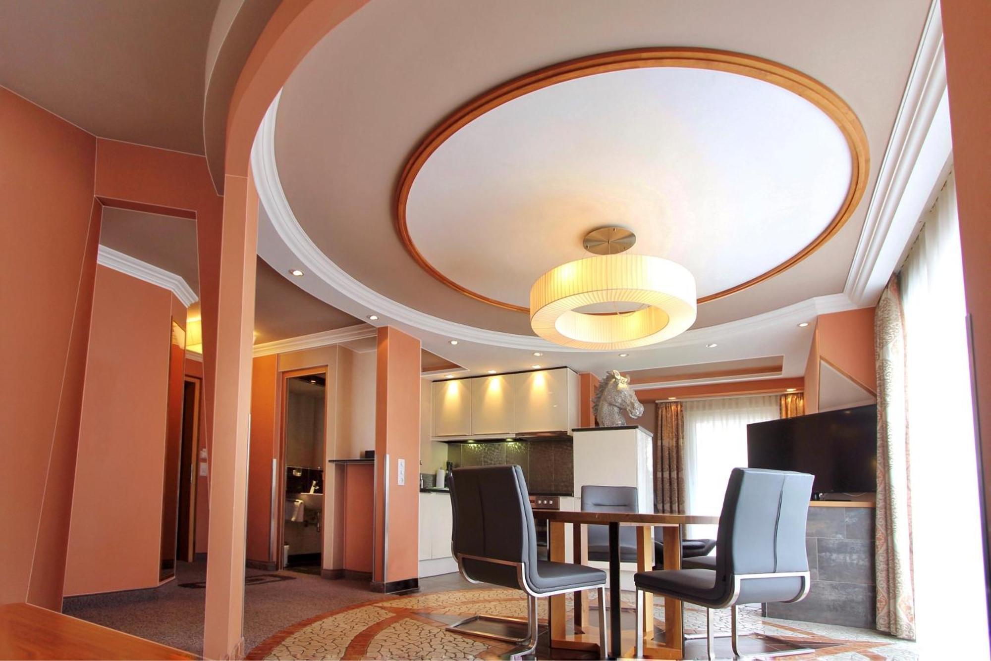 Gruetter Luxury