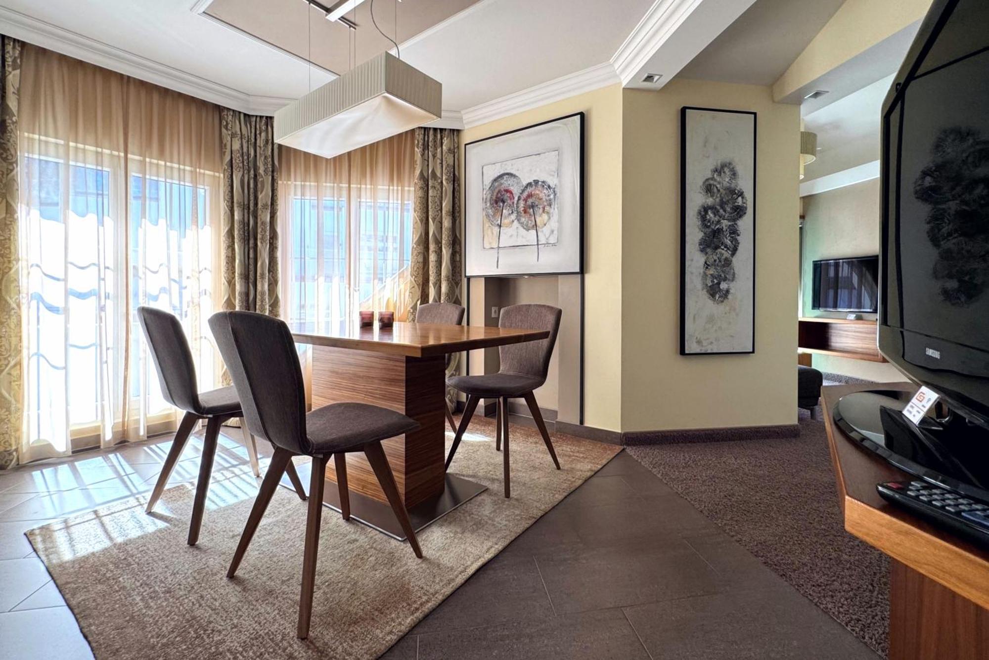 Gruetter Luxury Apartment