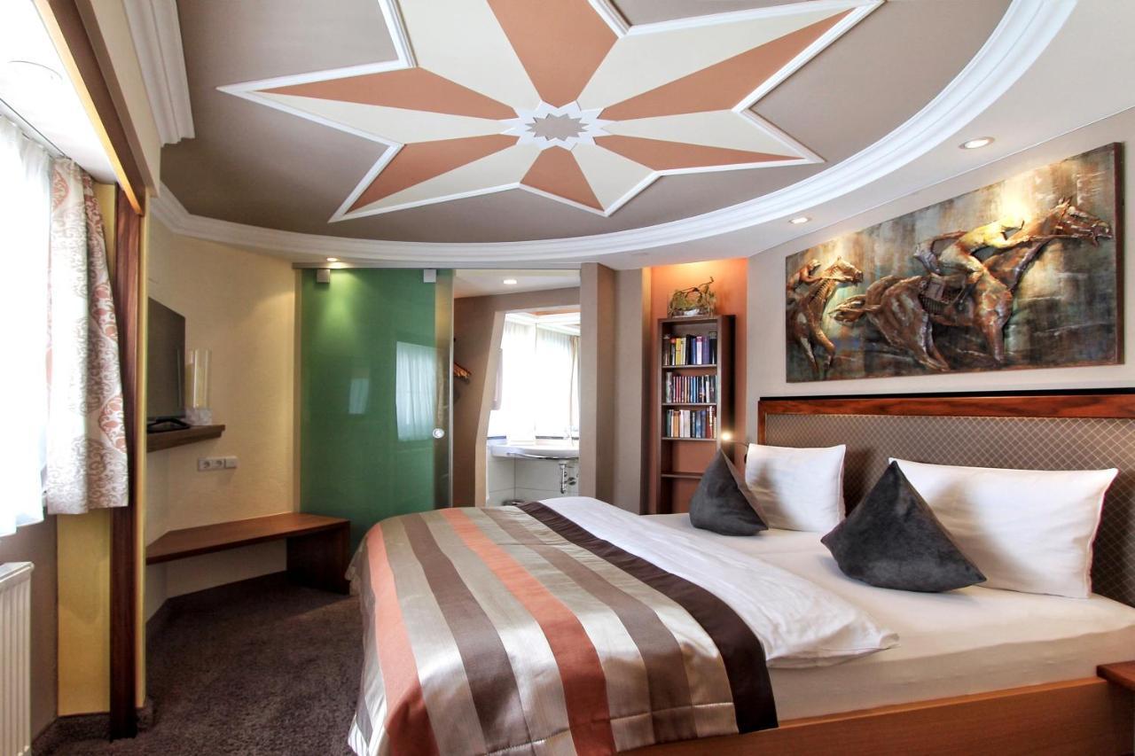 Gruetter Luxury *