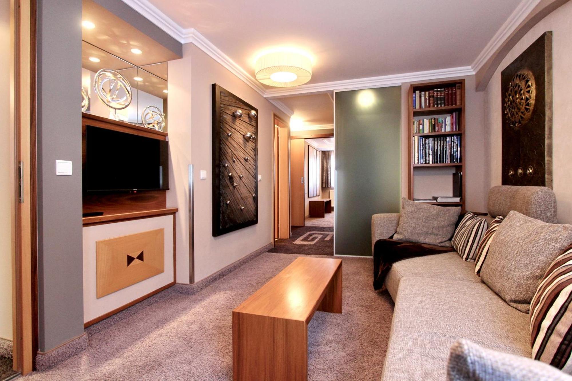 Gruetter Luxury * Ischgl
